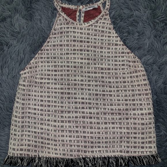 ZARA (S) - Picture 1 of 2